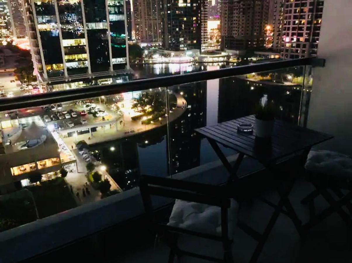 Luxury Modern Studio In Jlt With Amazing View & Rooftop Pool - Sleeps 3 Дубай Экстерьер фото