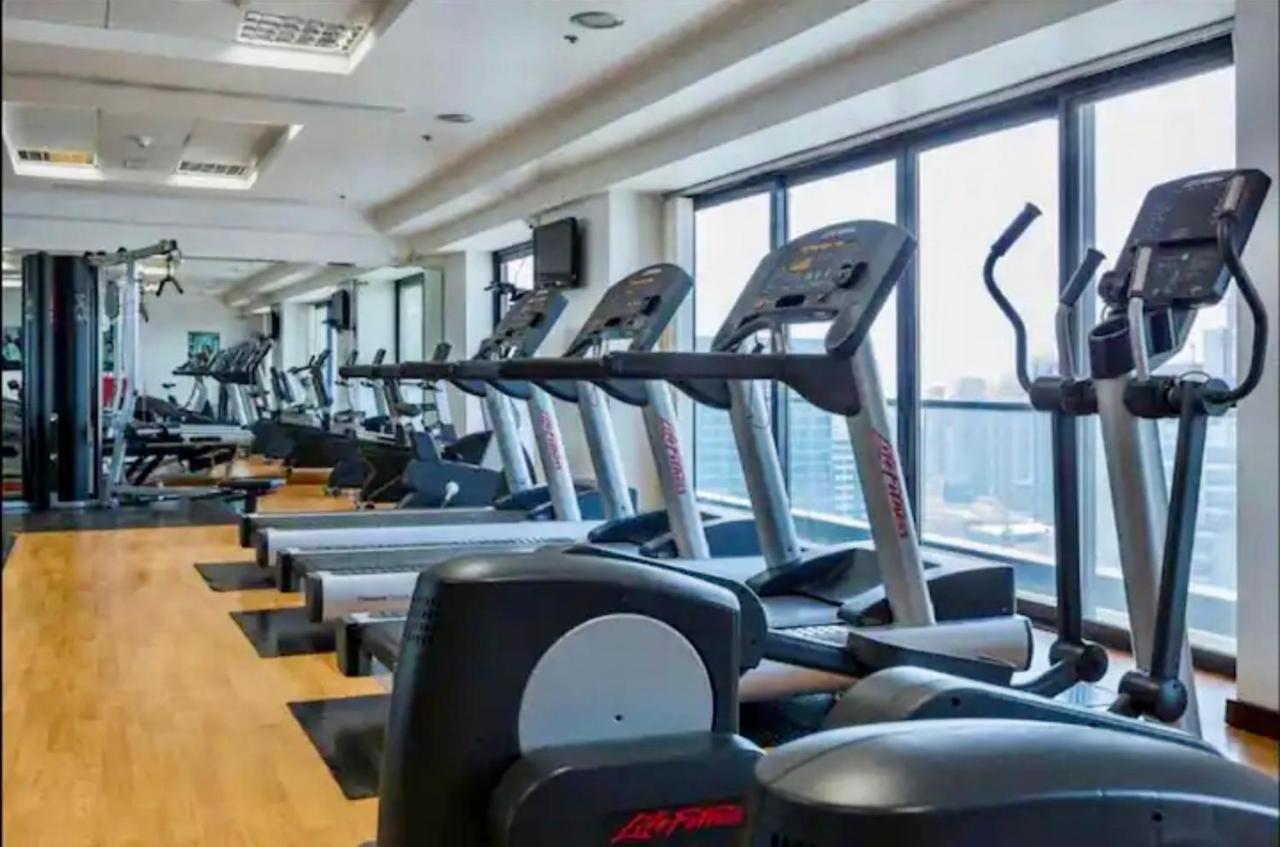 Luxury Modern Studio In Jlt With Amazing View & Rooftop Pool - Sleeps 3 Дубай Экстерьер фото